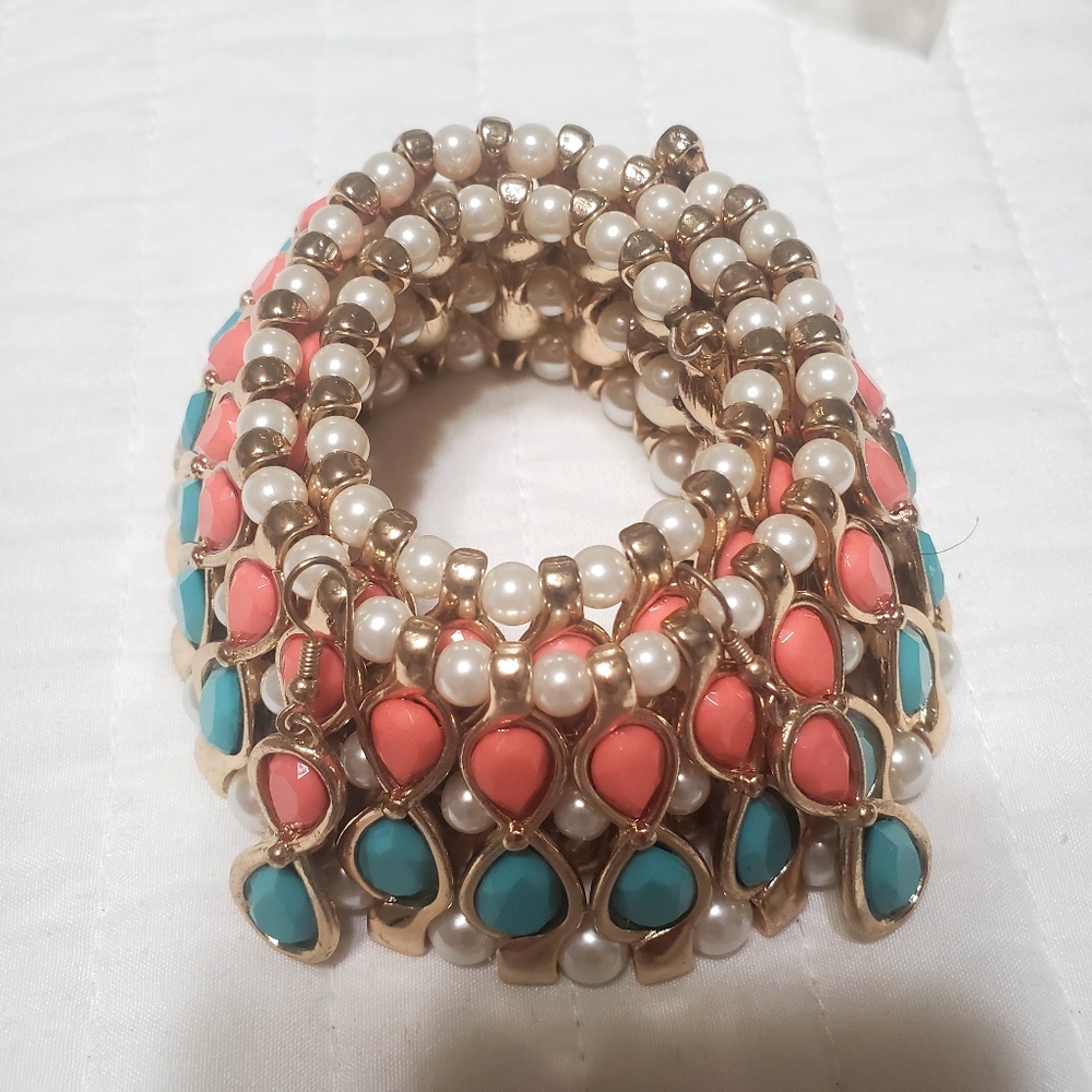 Jewelry - Picture 4 of 17